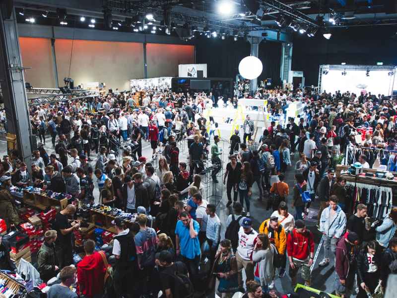 – The sneaker convention | EXHIBIT.BUY.SELL